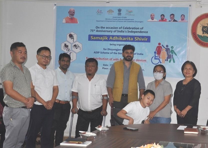 Beneficiaries receiving aids and assistive devices to the beneficiaries under the ADIP scheme held at the Conference Hall of ADC (Planning), Mokokchung on September 17. (DIPR Photo)